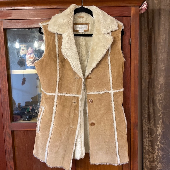 Jones New York Jackets & Blazers - Leather and shearling vest